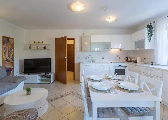 Apartament Beautiful In *